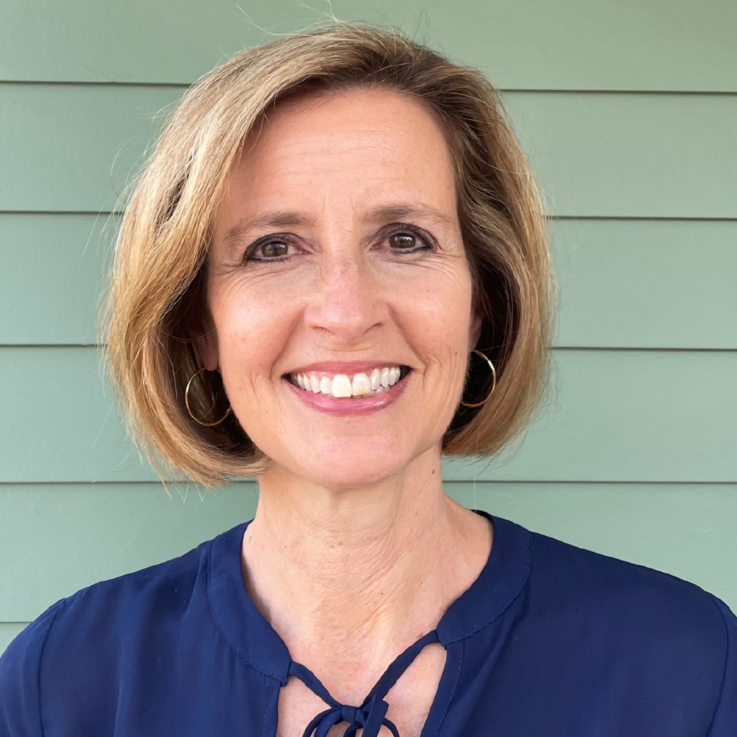 Jennifer Bentson Headshot